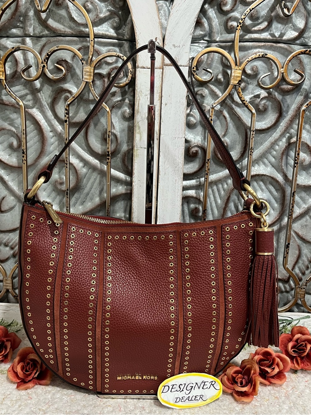 MICHAEL KORS Brooklyn Grommet Brick Leather Hobo VGC!
